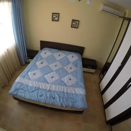 Vp Intsaraki Saint Vlas Villa *
