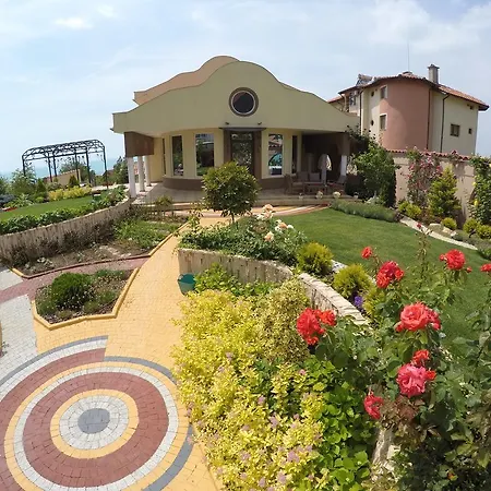 Vp Intsaraki Saint Vlas Villa